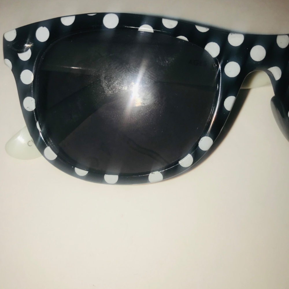 Retro/Vintage Black and White Polka Dot Frame Sunglasses with Black Lenses - Picture 6 of 10
